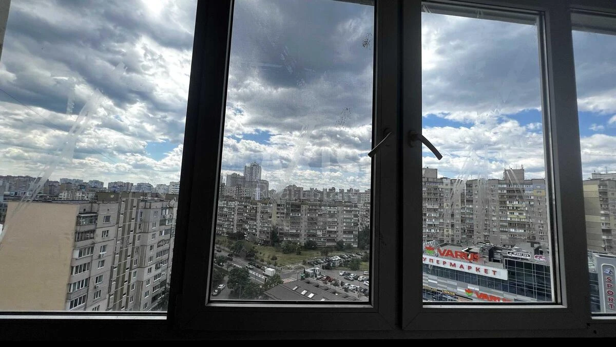2к квартира ул. Драгоманова 23713781