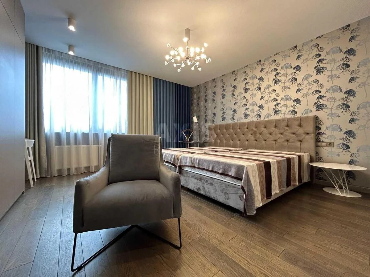 4к квартира ул. Антоновича 747107714