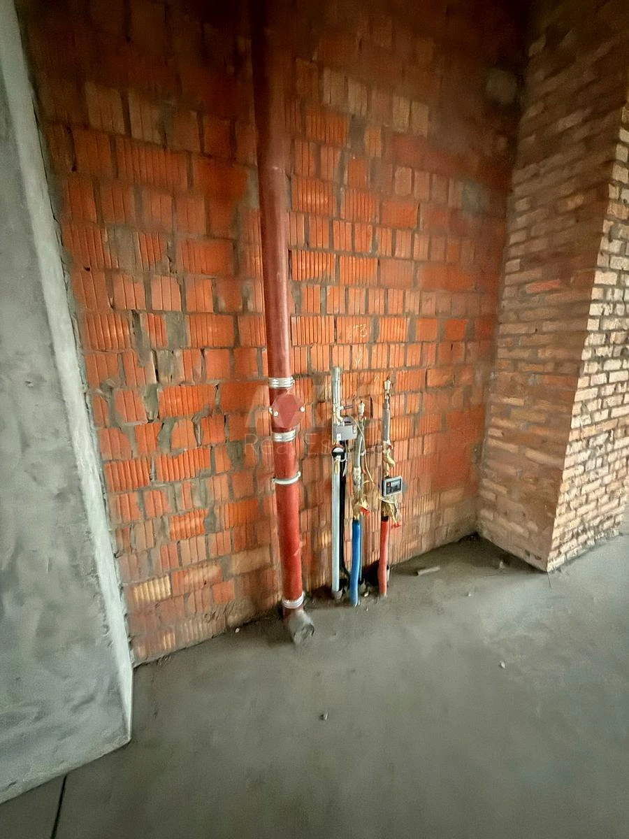Office vul. Kravchenka Mykoly 24, 217m2681815