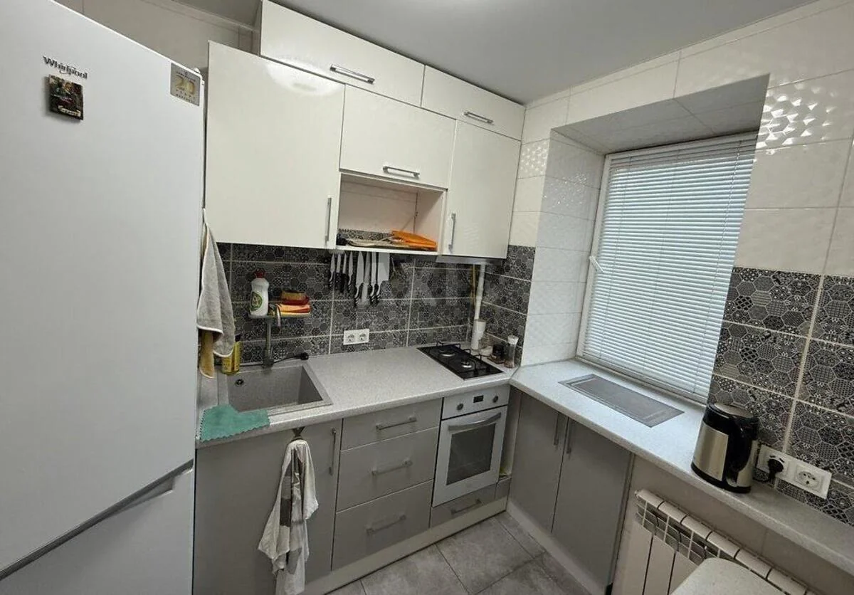1k apartment vul. Rosijs'ka 31Б