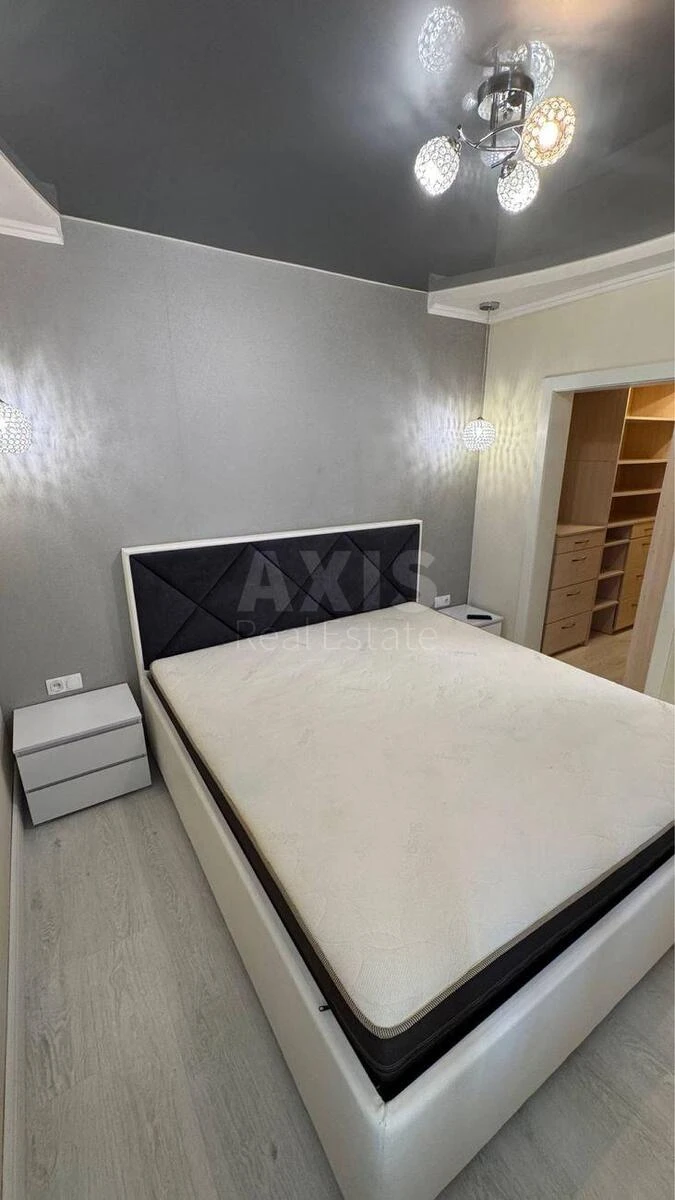3k apartment vul. Urlivs'ka 36Г685864