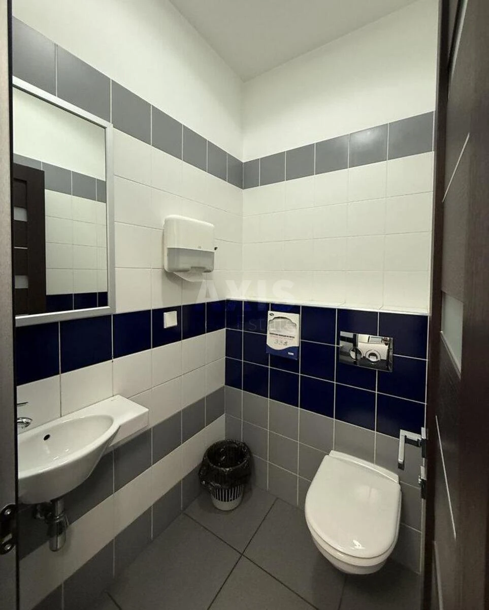 Office vul. Mechnykova 2, 413m2651048