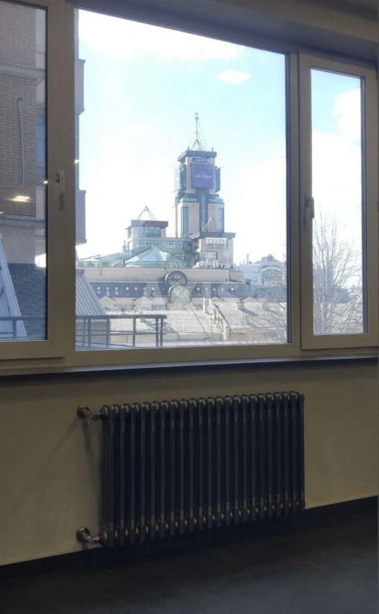 Офис ул. Кропивницкого 10, 170м26476111