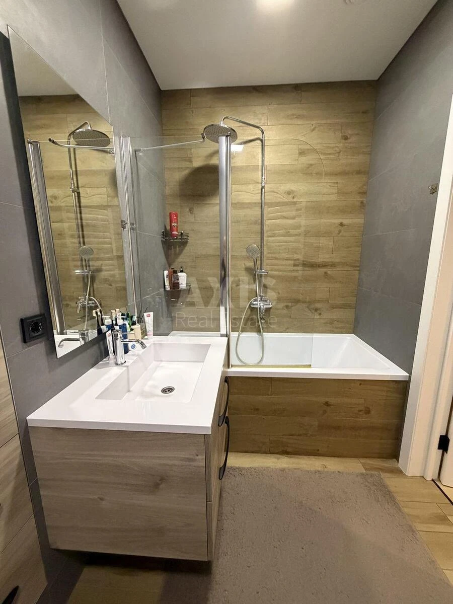 2k apartment vul. Vasylya Tyutyunnyka 37/1696735