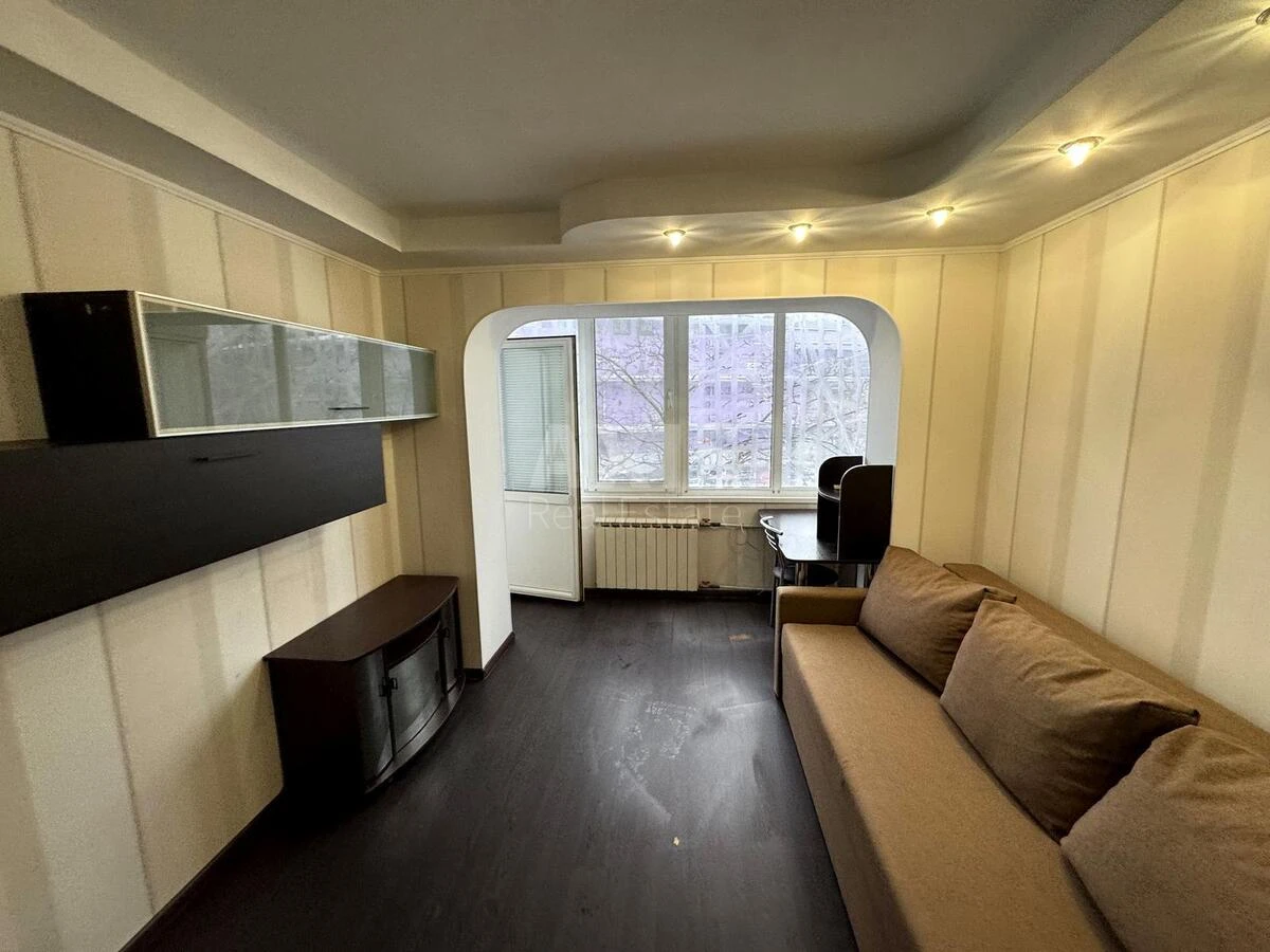 1k apartment pr-t Obolons'kyj 31636583