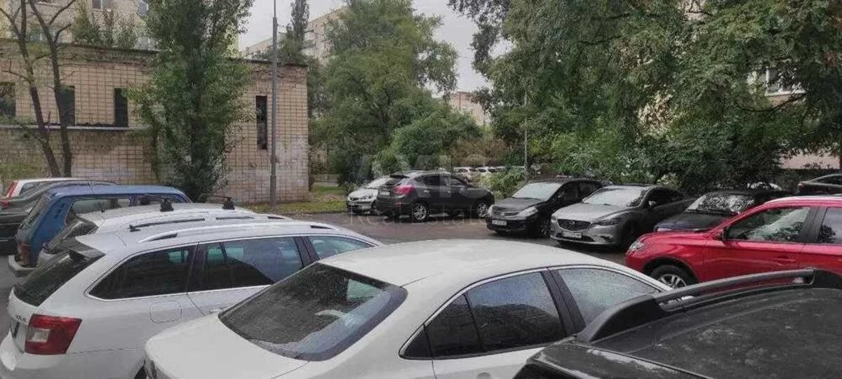 Объект торговли ул. Митрополита Андрея Шептицкого 22А, 163м27023215