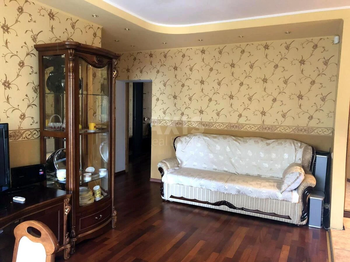 3к квартира ул. Ереванская 13668171