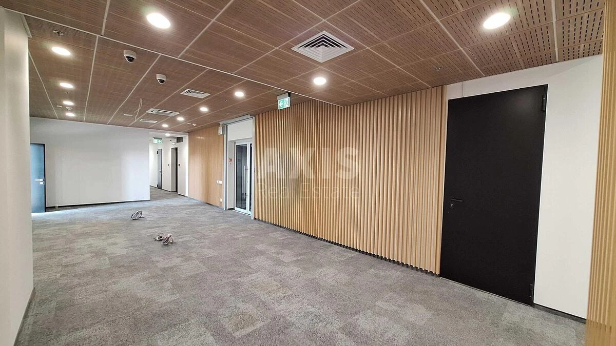 Office vul. Moskovs'ka 32/2, 1373m2554259