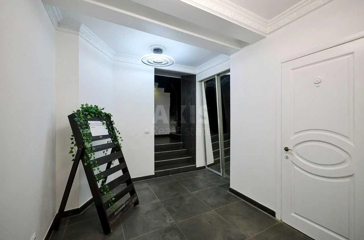 Офис ул. Городецкого Архитектора 11А, 260м2719352