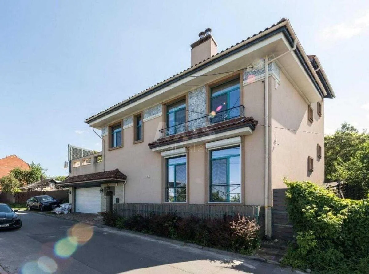 House vul. Lokomotyvna, 340m2, Kyiv city