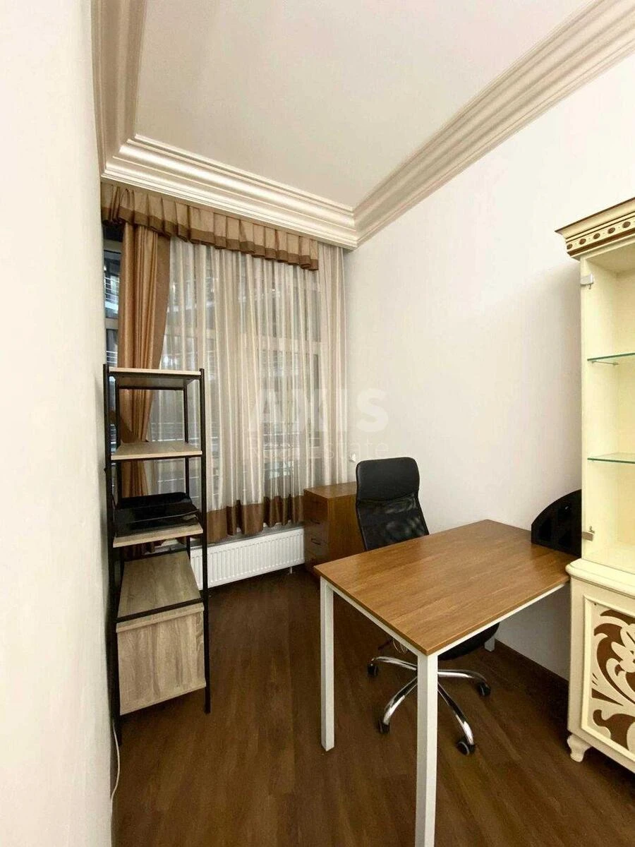 Office vul. Jevgena Konoval'cja 36, 63m2667325