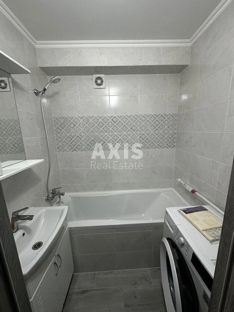 2к квартира ул. Мрии 11Е679464