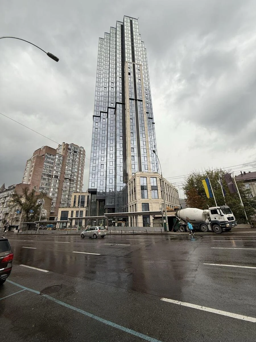 Объект торговли ул. Антоновича 136, 370м2712058