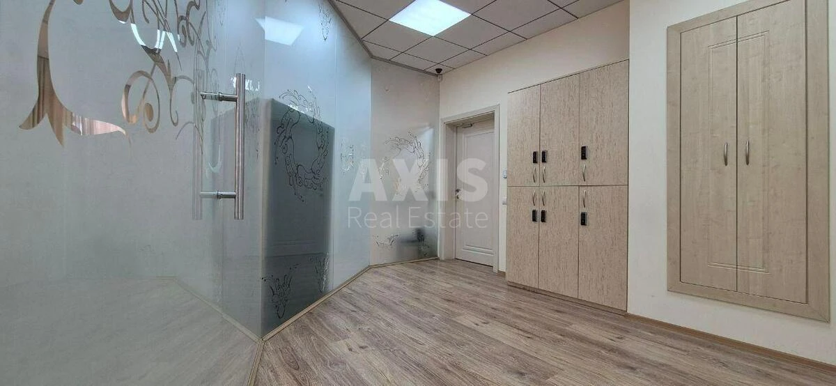 Office bul. Lesi Ukrai'nky 7Б, 200m2578597