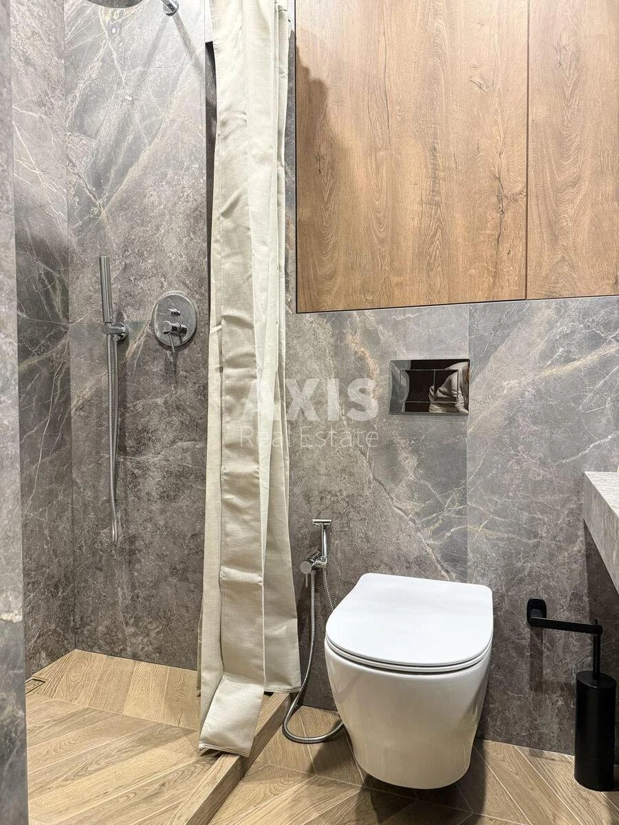 1k apartment shose Stolychne Five A6877610