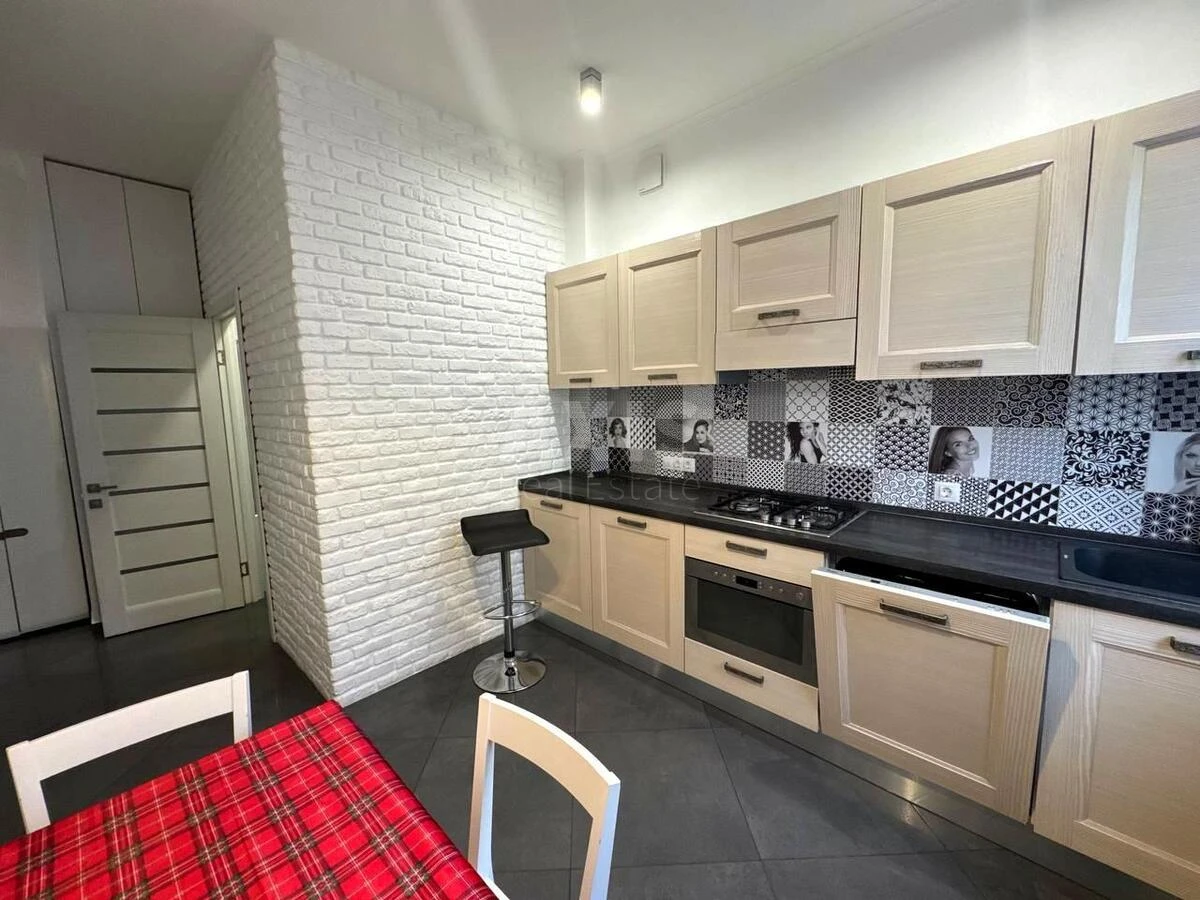 2k apartment vul. Rognidyns'ka 5/1466832