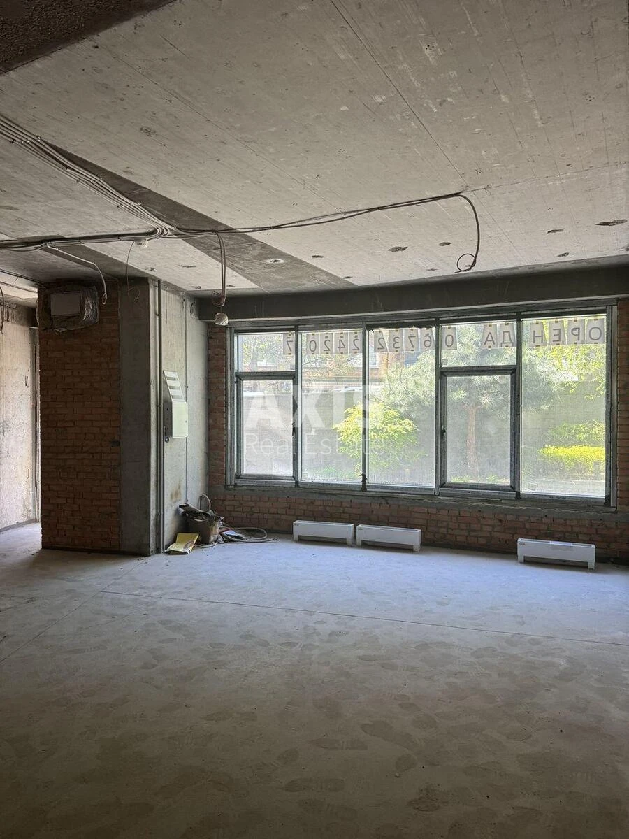 Объект торговли ул. Бусловская 12, 75м2612292