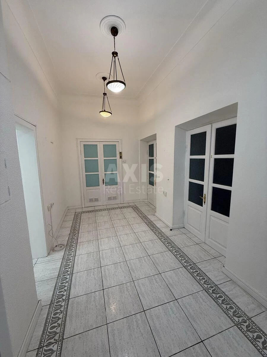 Office vul. Antonovycha 10А, 125m2641290