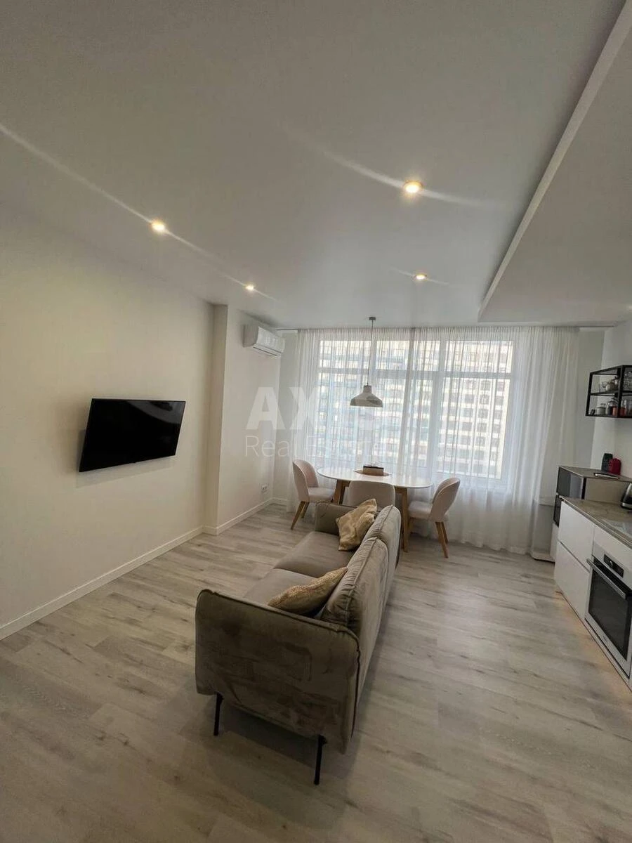 2к квартира ул. Сверстюка Евгения 643961