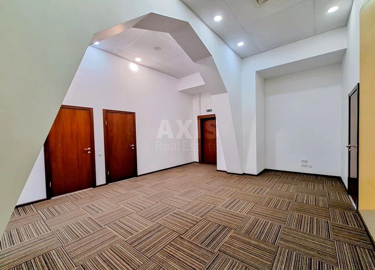 Office prov. Ohots'kyj 7, 258m2678781