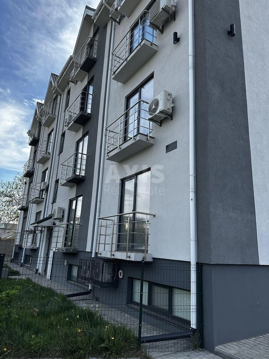 Trade object vul. Osinnja 71, 70m26674813