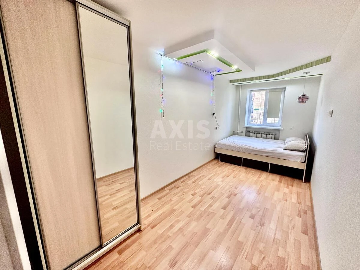 1k apartment vul. Borshhagivs'ka 1436160110