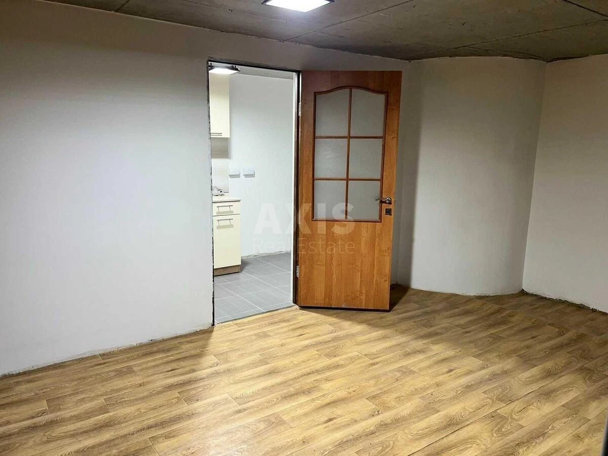 Office vul. Glybochyc'ka 40, 379m2681424