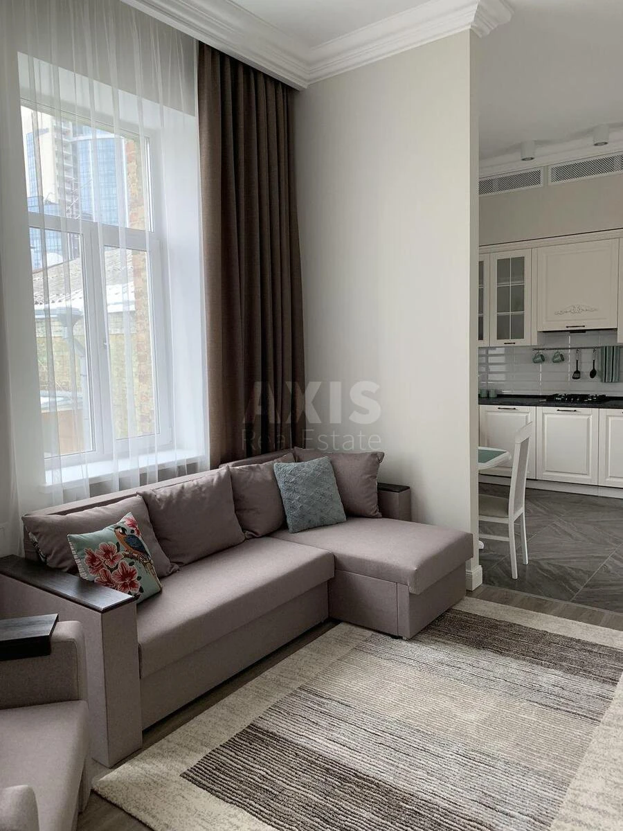 2k apartment vul. Pyrogova 1/35637010