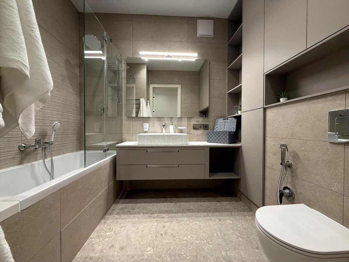 3k apartment vul. Antonovycha 118/9669048