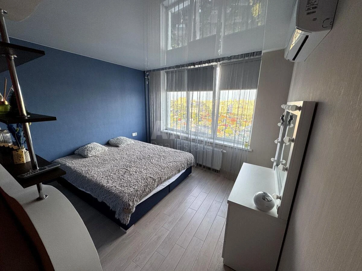 1к квартира ул. Владимира Наумовича 6704031