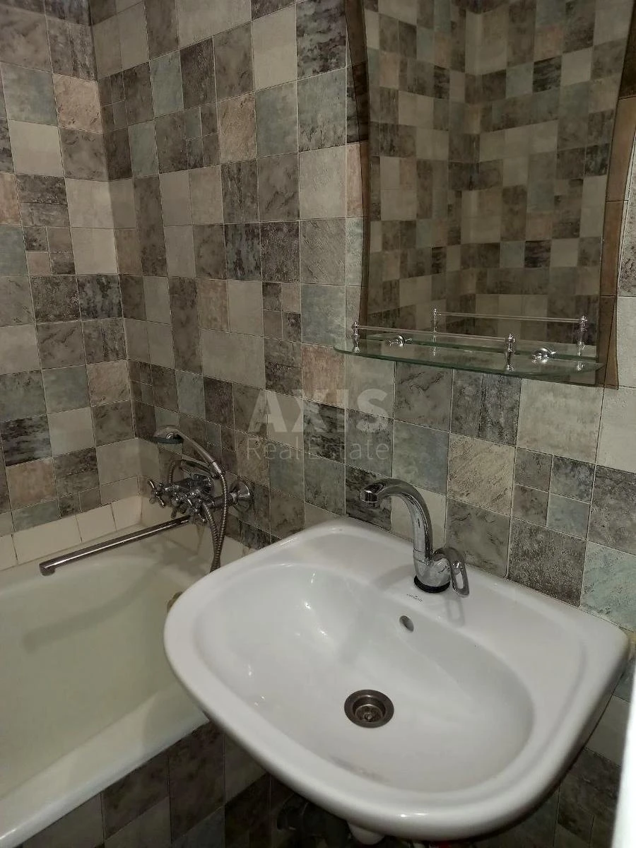 1к квартира ул. Вахтанга Кикабидзе 8А6576410