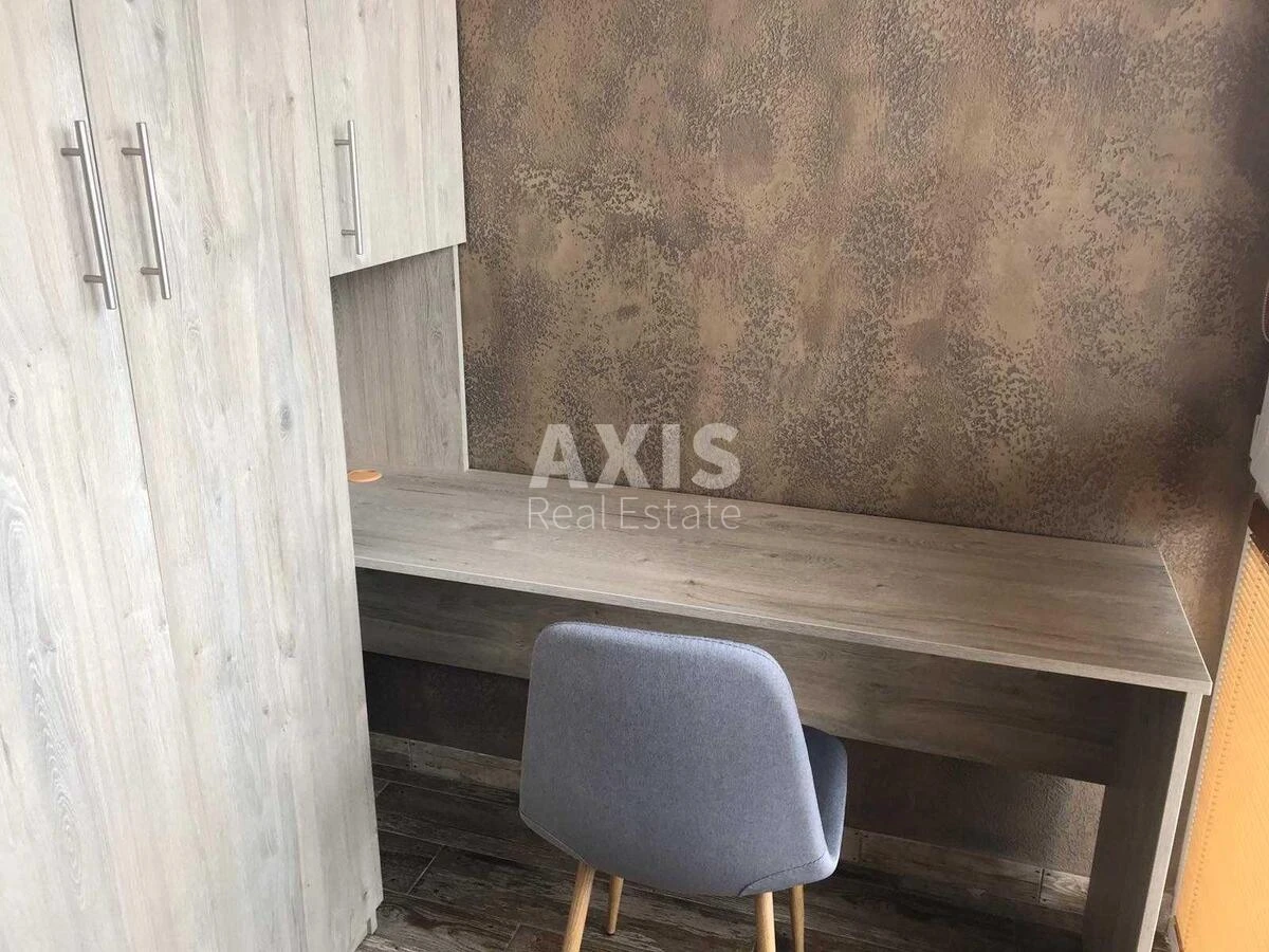 1k apartment vul. Saljutna Two B468303