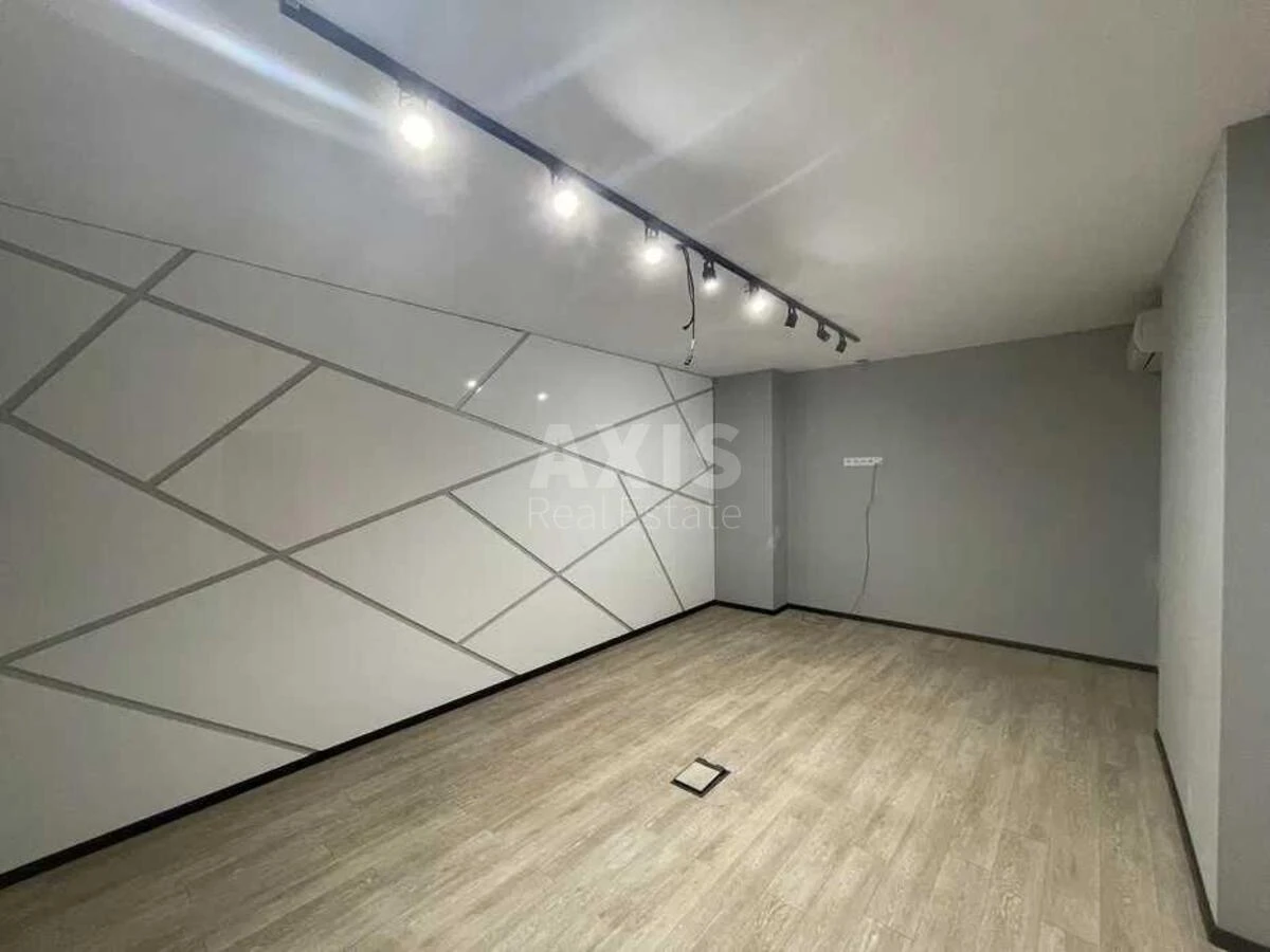 Office vul. Vozdvyzhens'ka 58, 257m2660935