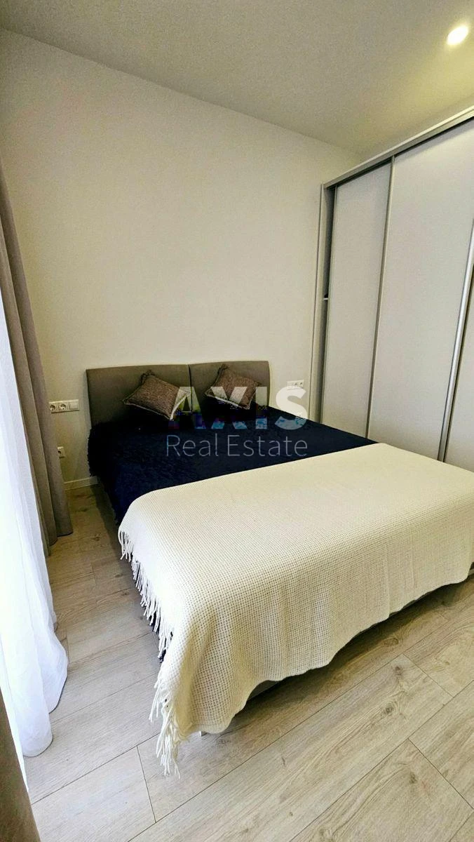 1к квартира ул. Джона Маккейна 7530979