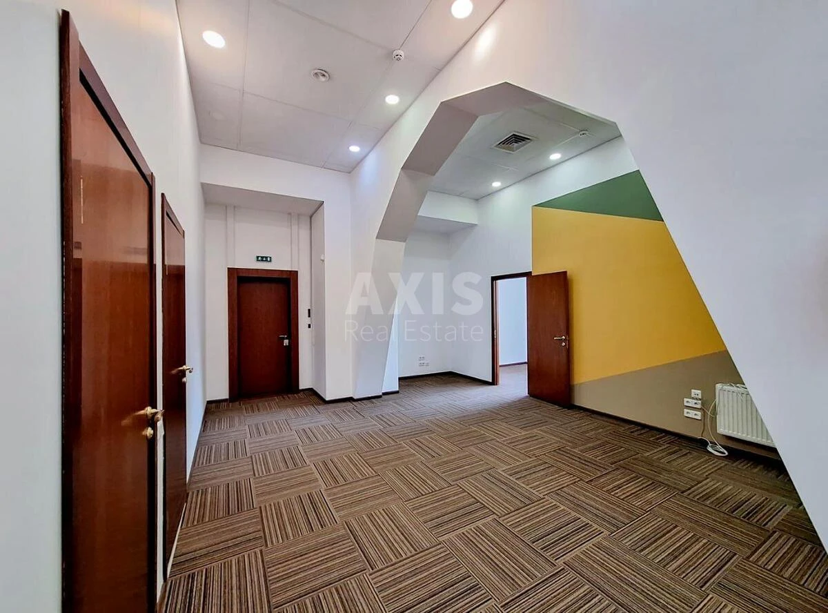 Office prov. Ohots'kyj 7, 258m2678782