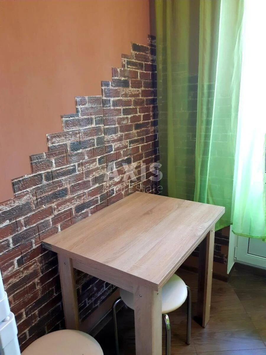 1к квартира ул. Братства Тарасовцев 5Б696581