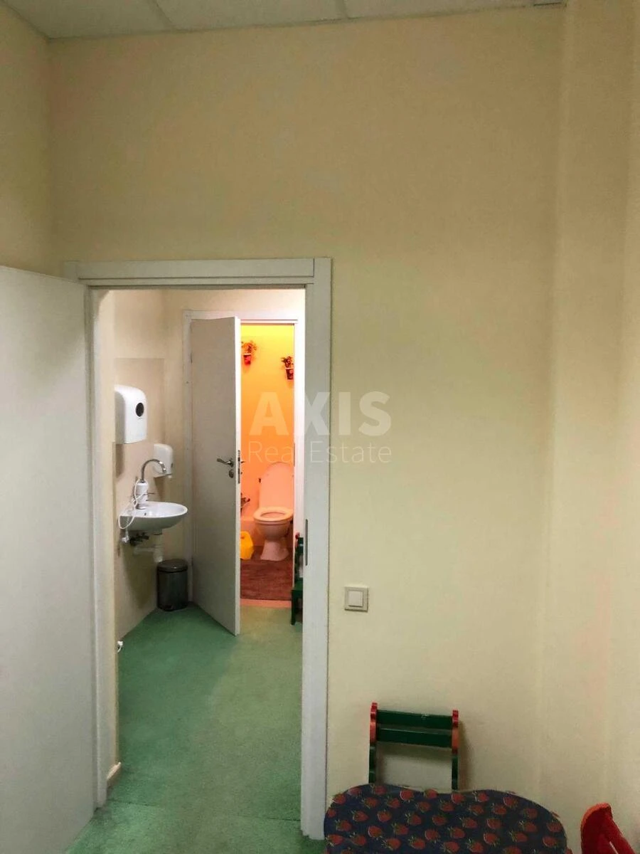 Trade object vul. Mejtusa Kompozytora 4, 194m2631113