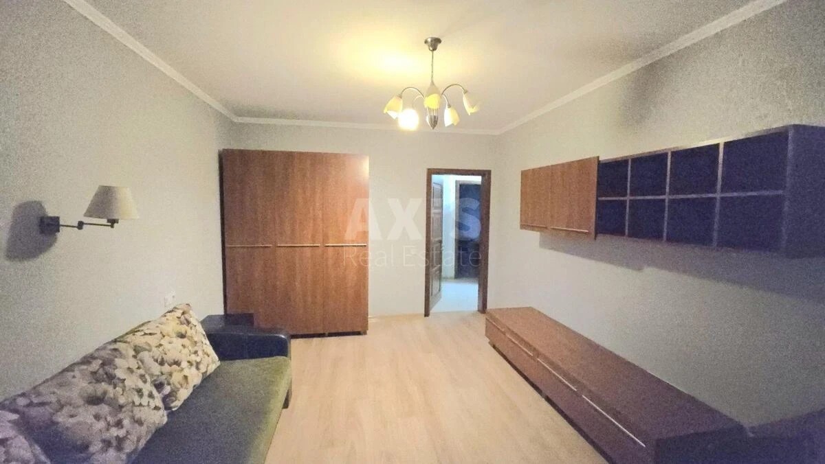 4k apartment vul. Pochajnyns'ka 25/496402117