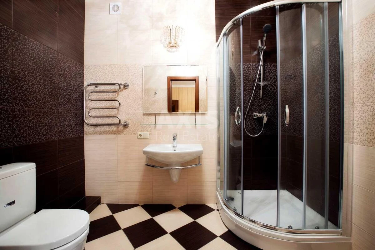 House vul. Pryvitna, 499m2, Kyiv city7043415
