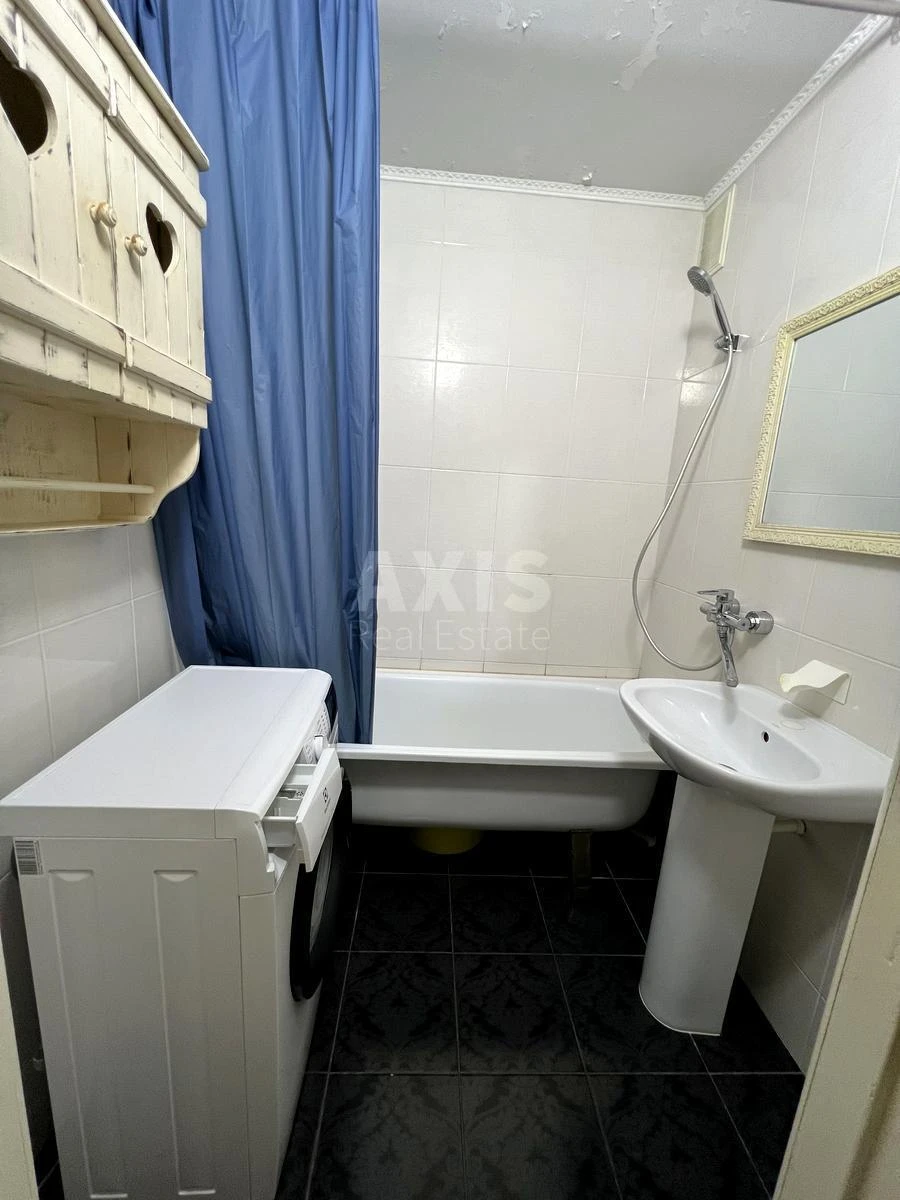 2k apartment vul. Ahmatovoi' Anny 16В689949