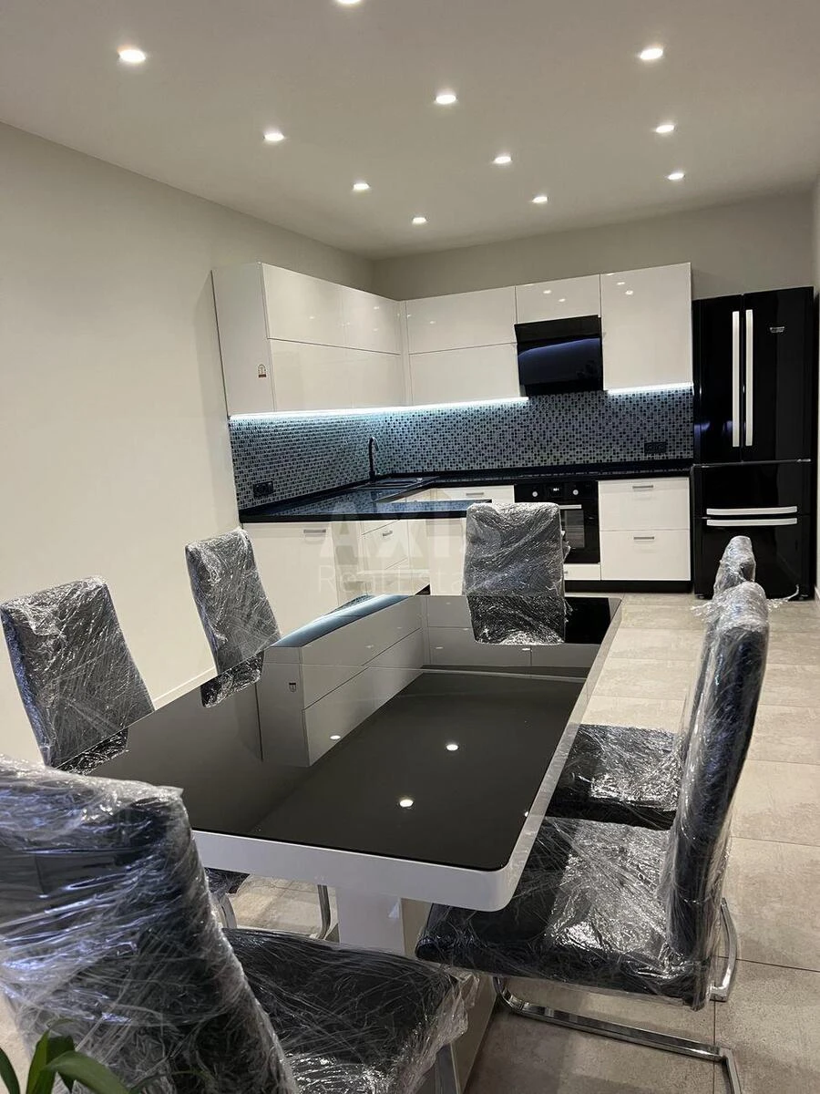 3к квартира ул. Дмитриевская 10615680