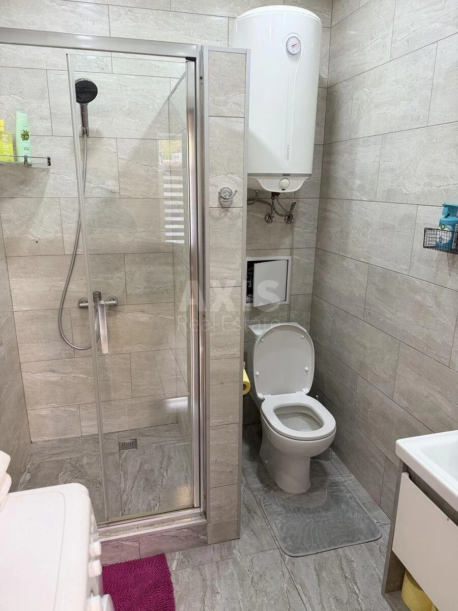 2k apartment vul. Lukretska 2709516