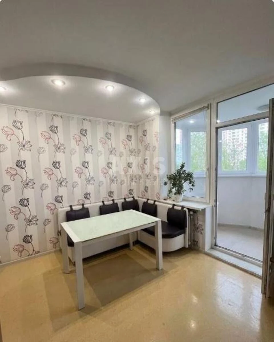 3k apartment vul. Oleny Pchilky 2677590