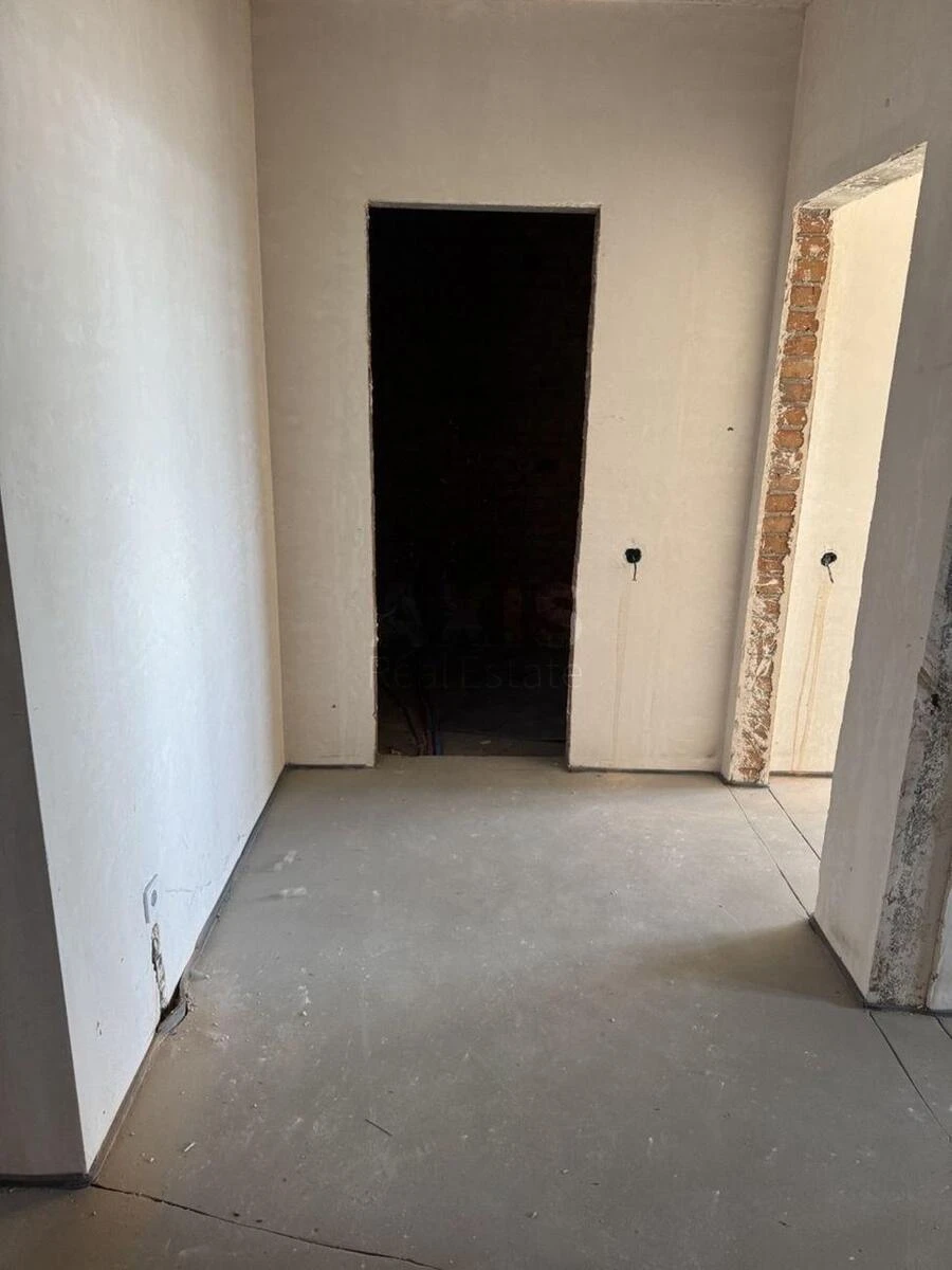 1k apartment vul. Kondratjuka Jurija 1708114