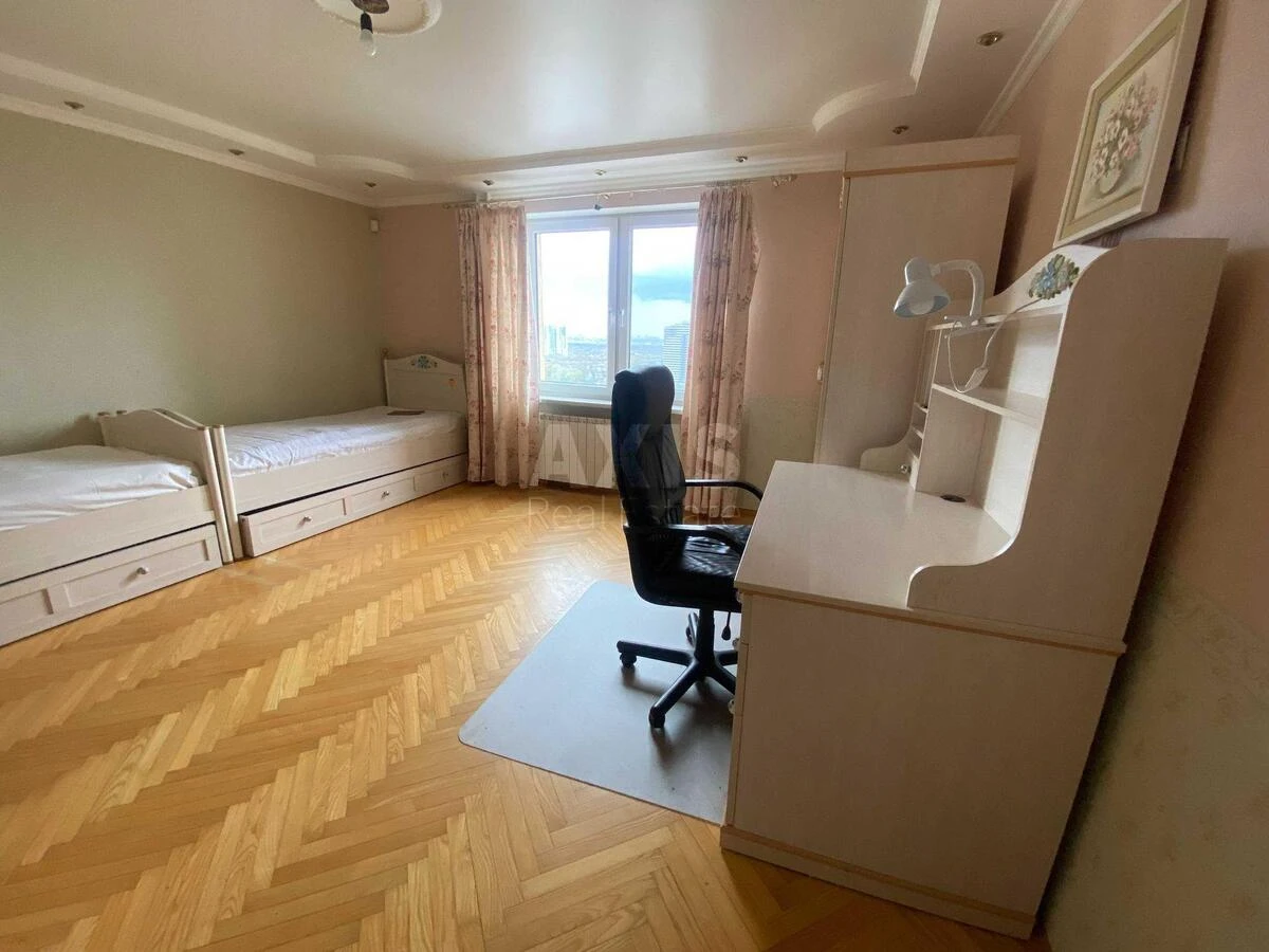 3к квартира бул. Дарницкий 8663193