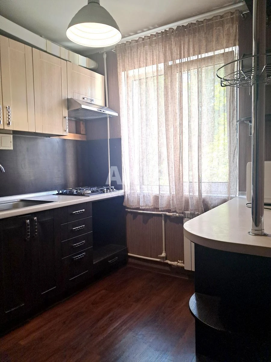 1k apartment vul. Mriyi 17B70164