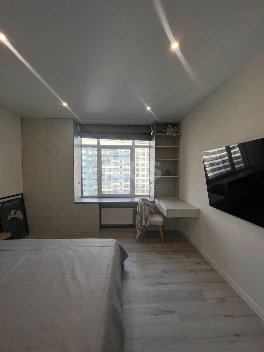 2k apartment vul. Sverstjuka Jevgena 643964