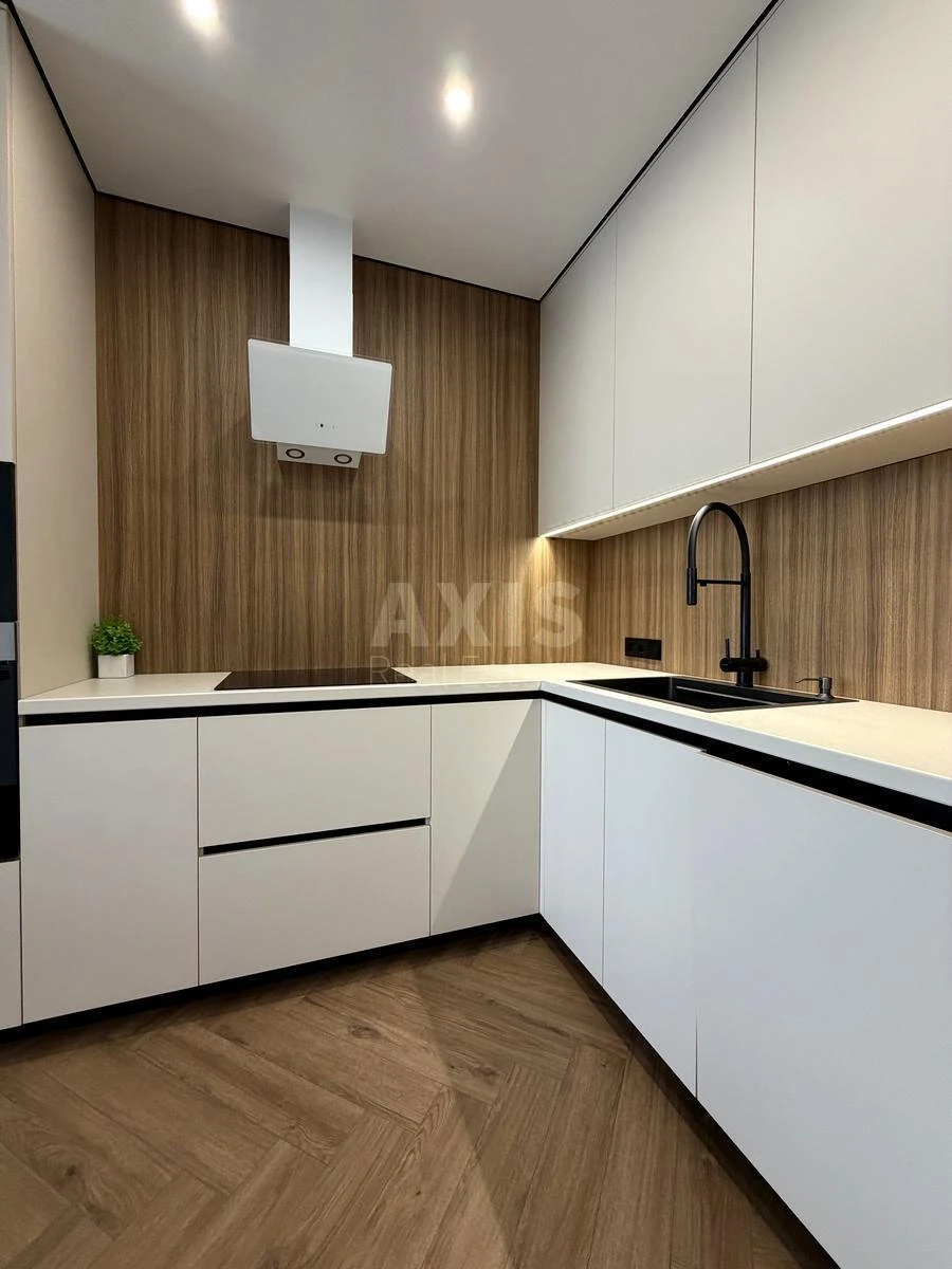 1k apartment nab. Dniprovs'ka 15К694078