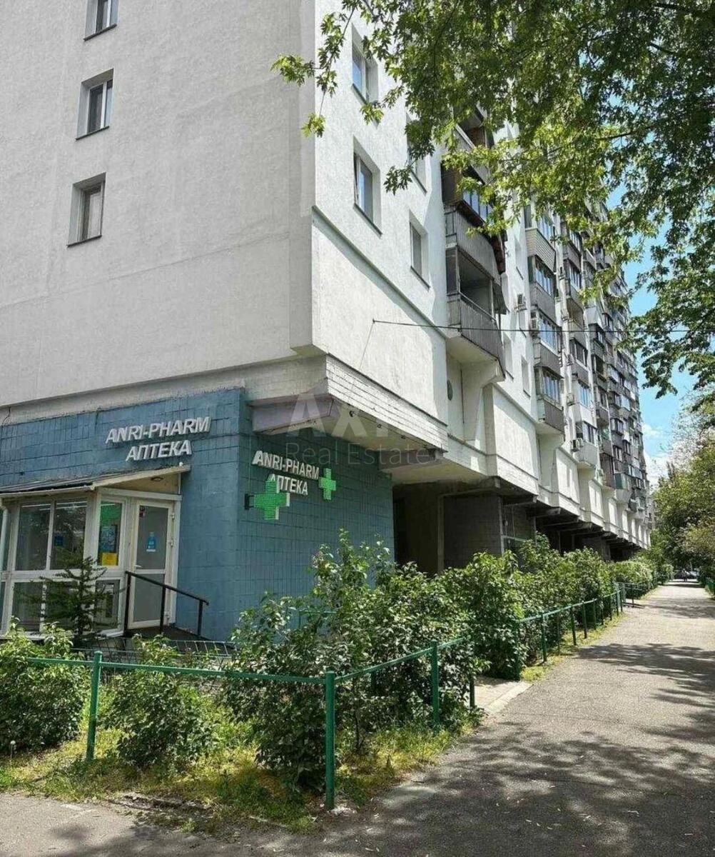 Trade object bul. Igorja Shamo 10, 54m2680661
