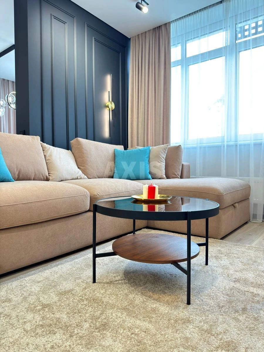 3k apartment vul. L'vivs'ka 15681707